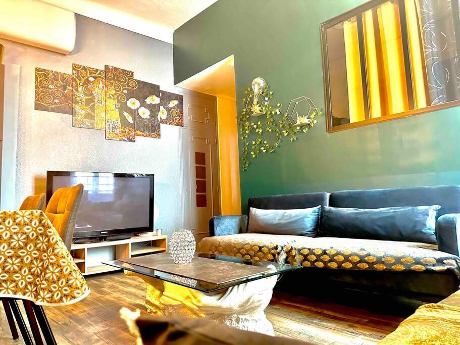 En Plein Coeur De Perpignan Le Superbe Apartment Luaran gambar