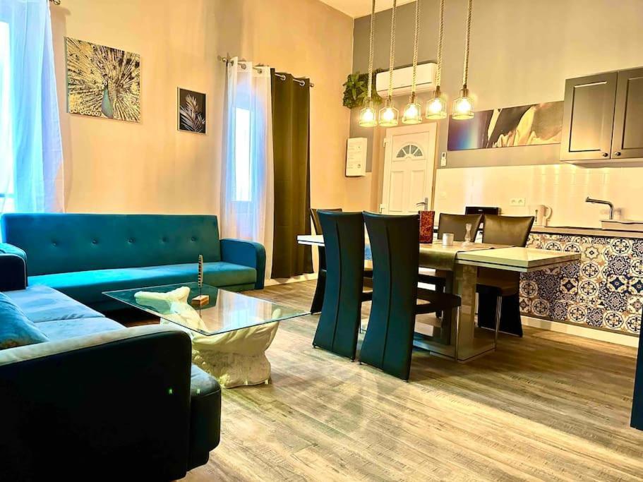 En Plein Coeur De Perpignan Le Superbe Apartment Luaran gambar